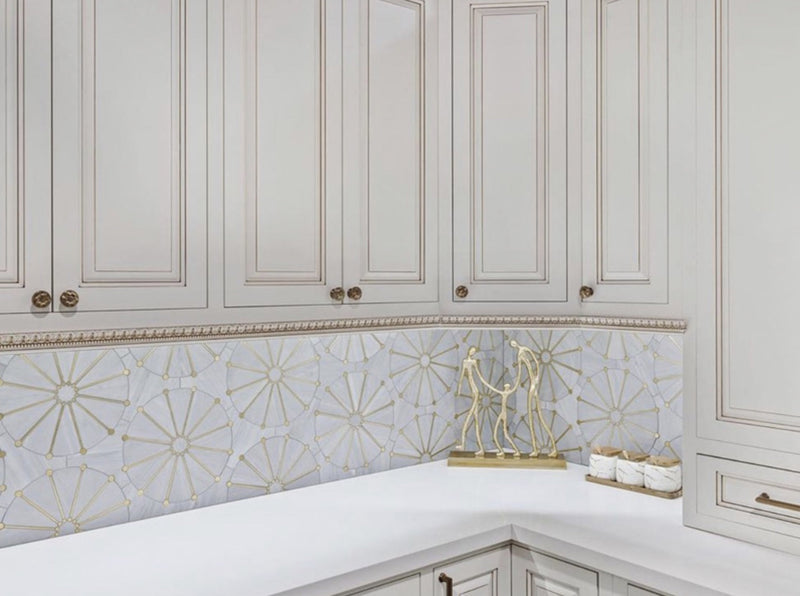 ROCKEFELLER White Sunburst Eastern White, Brass Mosaic Tile